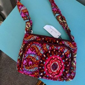 Vera Bradley Crossbody Wallet in Resort Medallion Wallet Floral, Paisley NWT